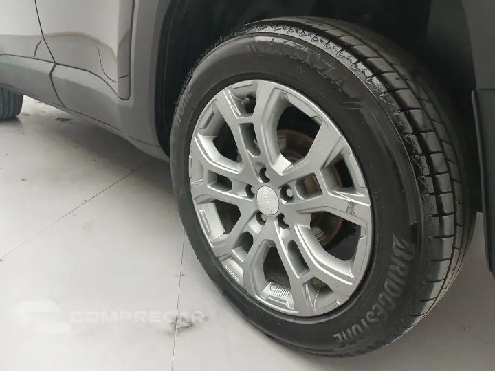 RENEGADE 1.3 T270 TURBO FLEX LONGITUDE AT6