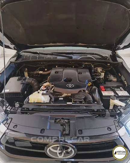 Hilux Caminhonete 2.8 16V SRX 4X4 DIESEL CABINE DUPLA AUTOMÁ