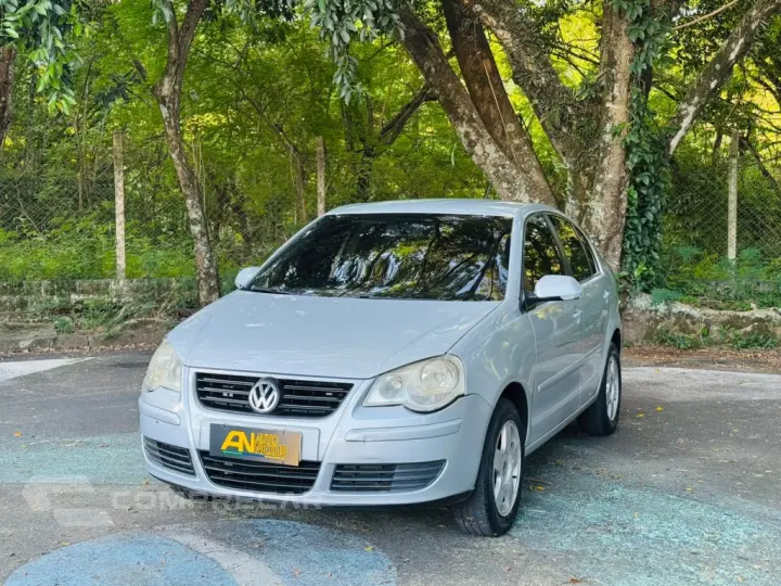 POLO SEDAN 1.6 MI COMFORTLINE 8V FLEX 4P MANUAL