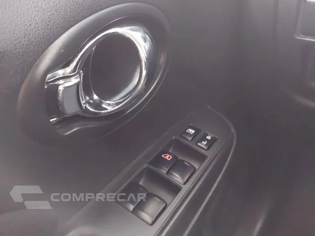 VERSA - 1.6 16V SL 4P MANUAL