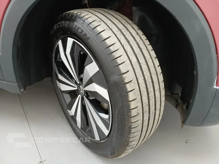 T-CROSS 1.0 200 TSI TOTAL FLEX AUTOMÁTICO