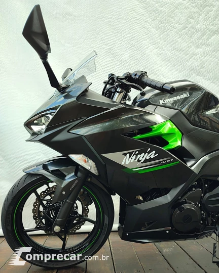 KAWASAKI NINJA 400