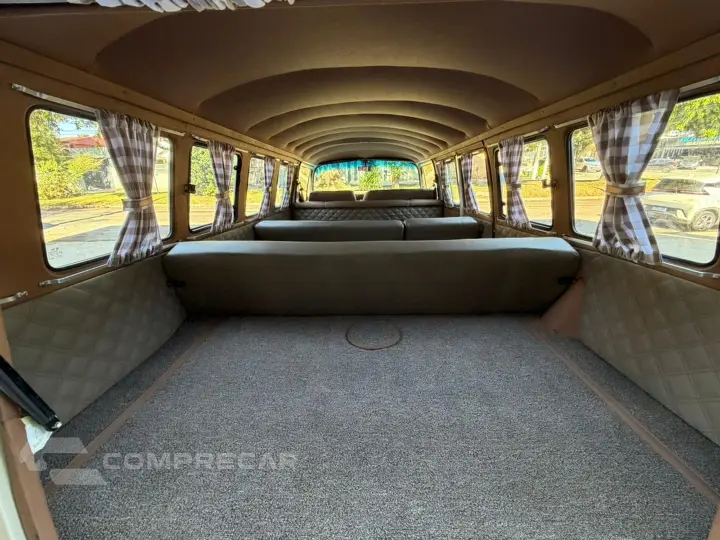 Kombi 1.6 Std 8V Gasolina 3P Manual