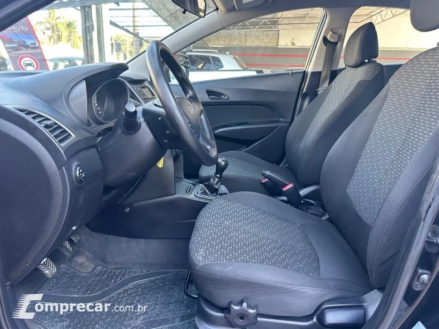 HB20 - 1.0 COMFORT PLUS 12V 4P MANUAL