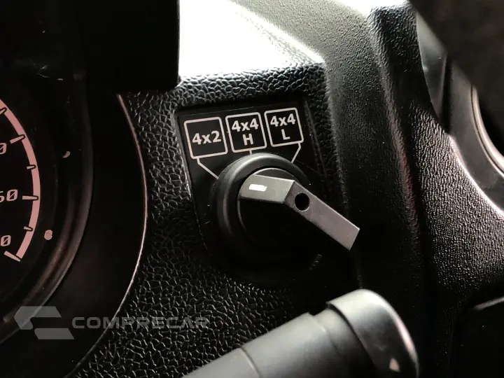 T4 3.0 Teto Rígido 16V Turbo Eletronic Diesel 2P Manual