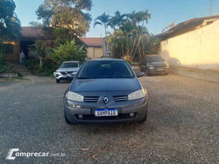 MÉGANE 1.6 Dynamique Grand Tour 16V