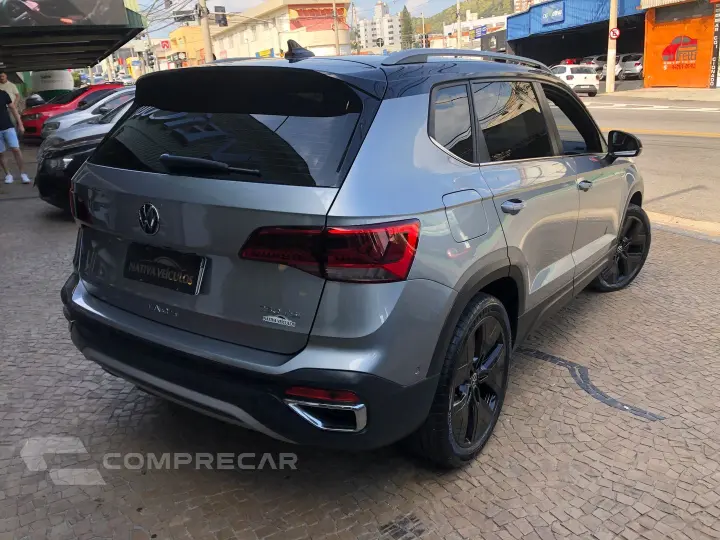Taos 1.4 250 Tsi Total Flex Highline Automático