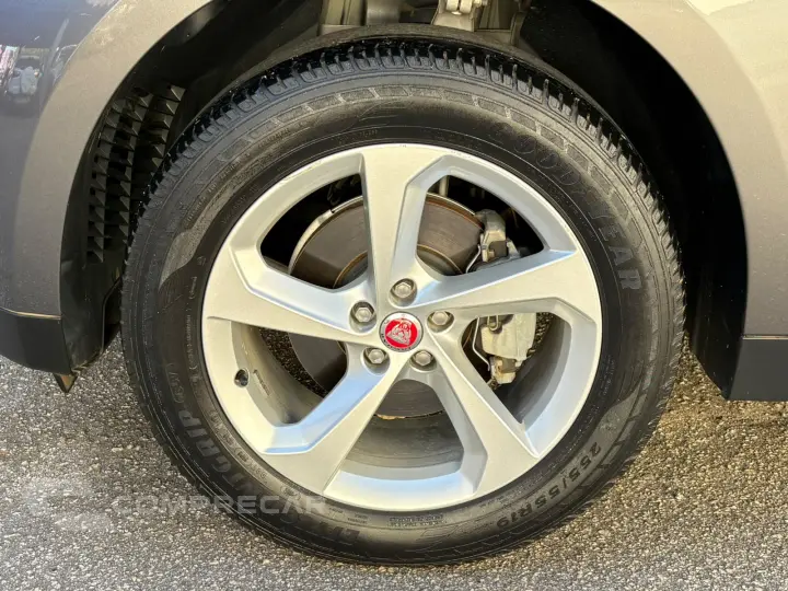 F-PACE 2.0 16V Turbo Prestige AWD