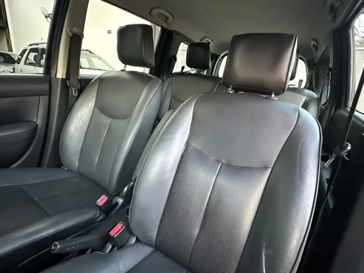 GRAND LIVINA 1.8 SL 16V