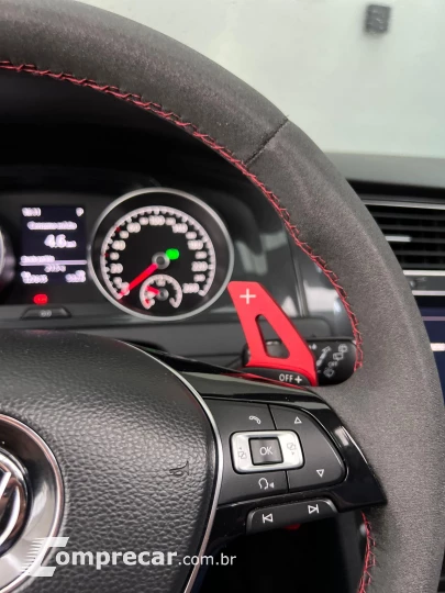 Golf Comfort. 200 TSI 1.0 Flex 12V Aut.