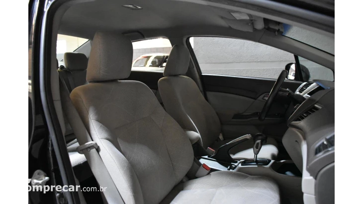CIVIC - 1.8 LXS 16V 4P AUTOMÁTICO