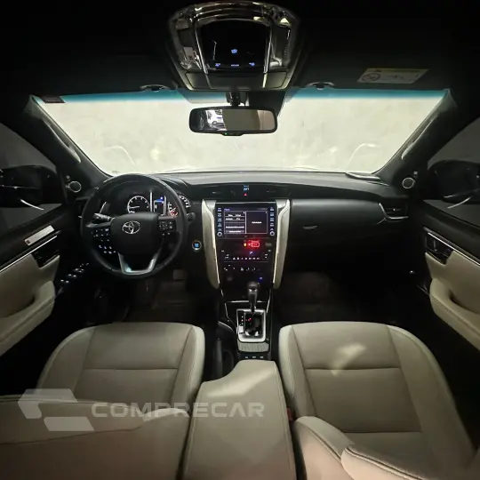 Hilux SW4 Diamond 2.8 TB 4x4 Die. Aut.