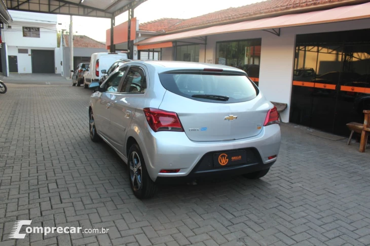 Onix Hatch 1.4 4P FLEX LTZ AUTOMÁTICO