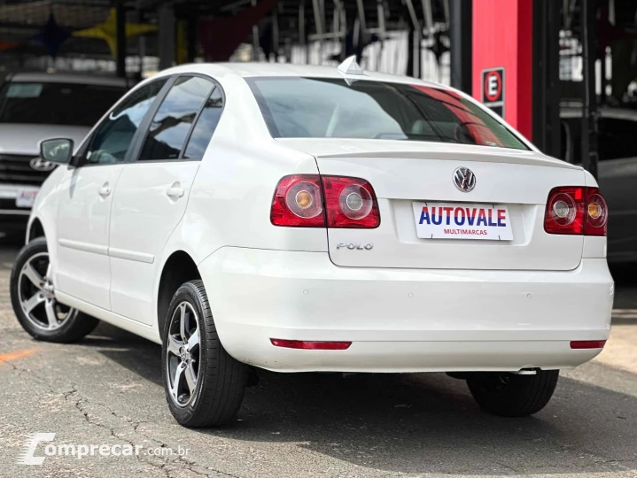 POLO SEDAN 1.6 MI 8V FLEX 4P MANUAL