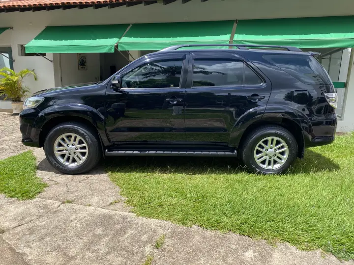 HILUX SW4 2.7 SR 4X2 16V