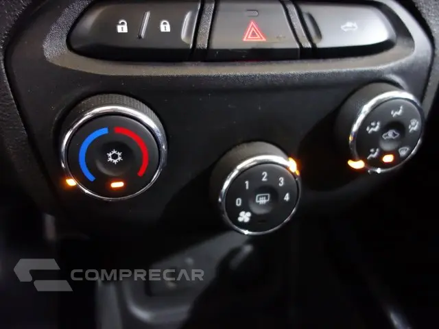 PRISMA - 1.4 MPFI LT 8V 4P MANUAL