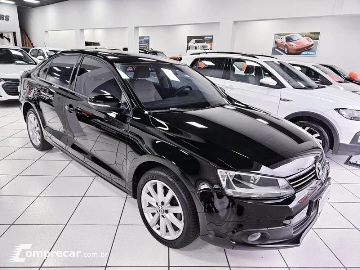 JETTA 2.0 COMFORTLINE FLEX 4P AUT