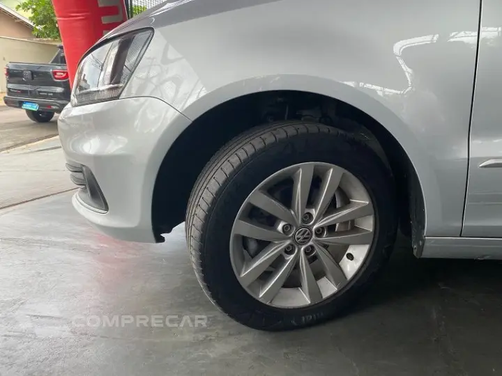 Fox Connect 1.6 Flex 8V 5p