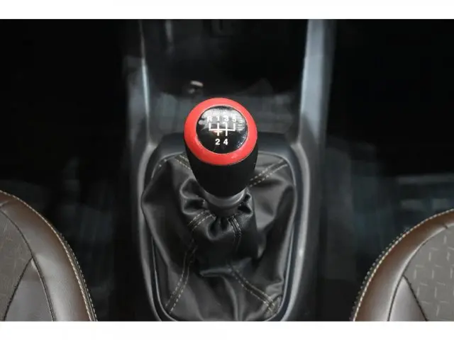 COBALT - 1.8 MPFI LTZ 8V 4P MANUAL