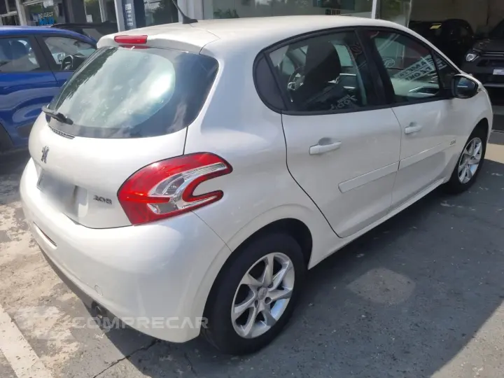 208 1.5 ACTIVE PACK 8V FLEX 4P MANUAL