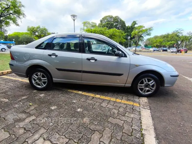 FOCUS HATCH - 2.0 GHIA 16V 4P MANUAL