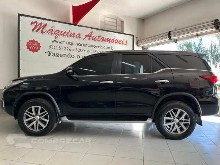 HILUX SW4 2.8 D-4d Turbo SRX 4X4
