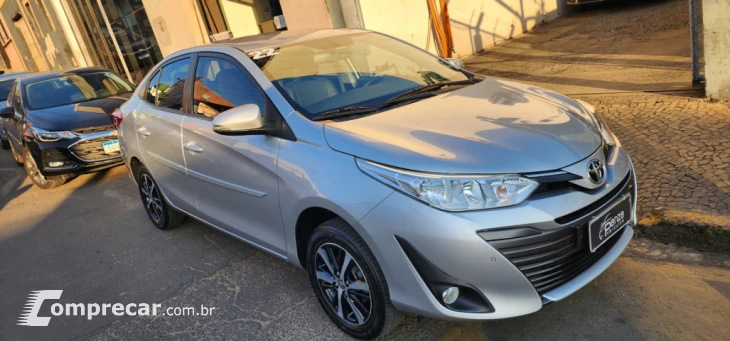 YARIS 1.5 16V Sedan XS Connect