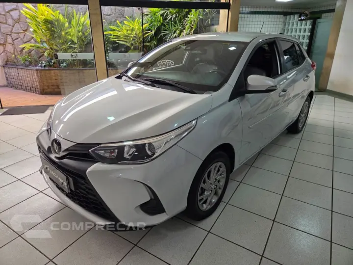 Yaris Hatch 1.5 16V 4P FLEX XS CONNECT MULTIDRIVE AUTOMÁTICO