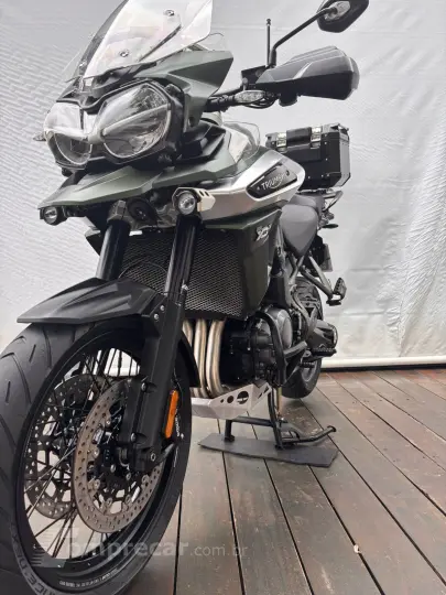 TRIUMPH TIGER 1200 XCX