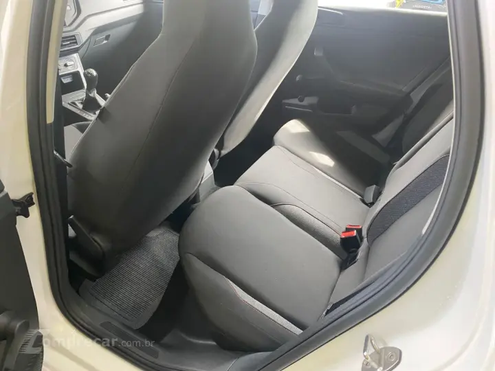 Polo Hatch 1.0 4P MPI TRACK