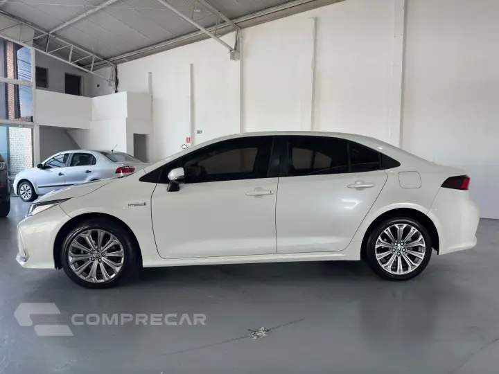 COROLLA 1.8 VVT-I Hybrid Altis