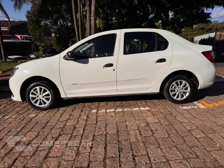 LOGAN Authentique Hi-Flex 1.0 16V 4p