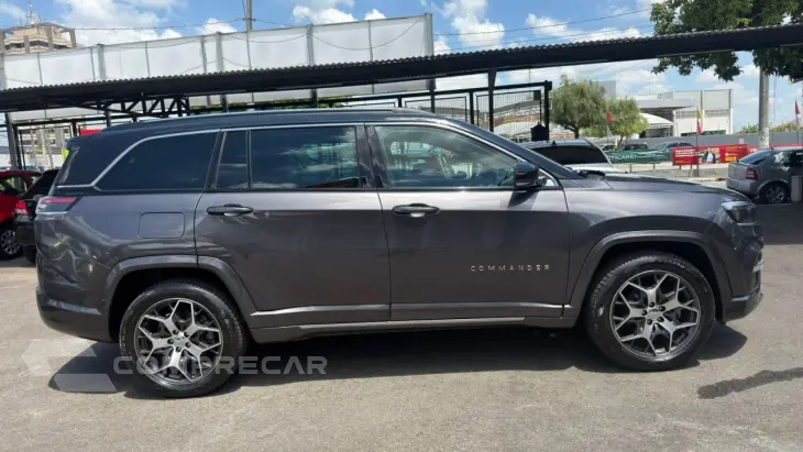 Commander 1.3 16V 4P FLEX T270 OVERLAND TURBO AUTOMÁTICO AT6