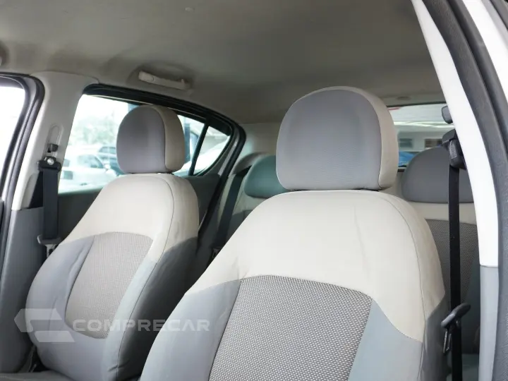 PALIO 1.6 MPI ESSENCE 16V FLEX 4P AUTOMÁTICO