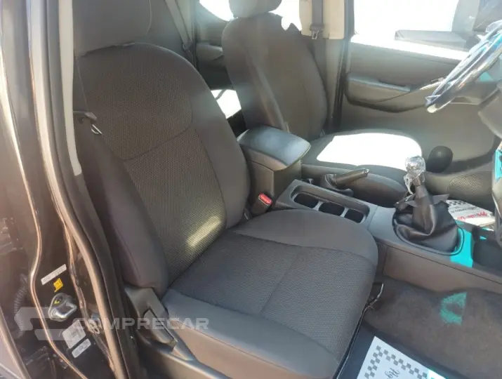 FRONTIER 2.5 S 4X4 CD Turbo EL