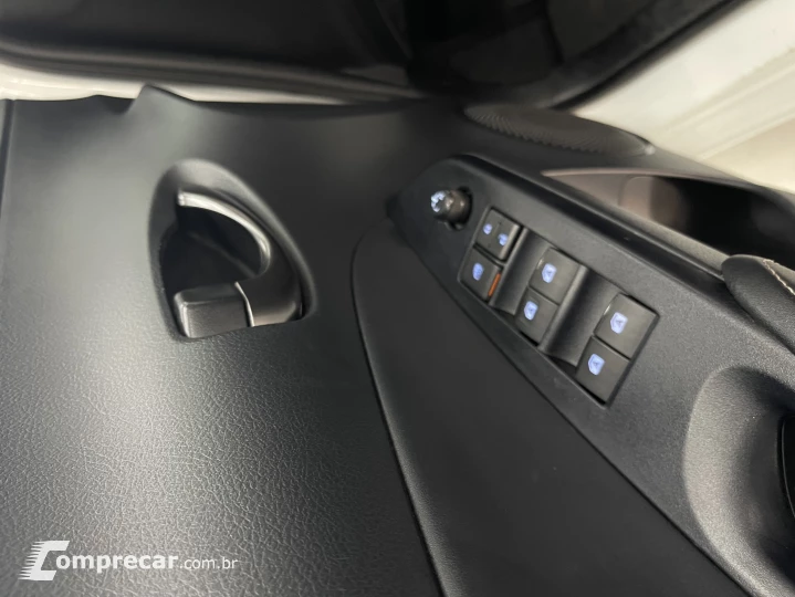 YARIS 1.5 16V XS Connect