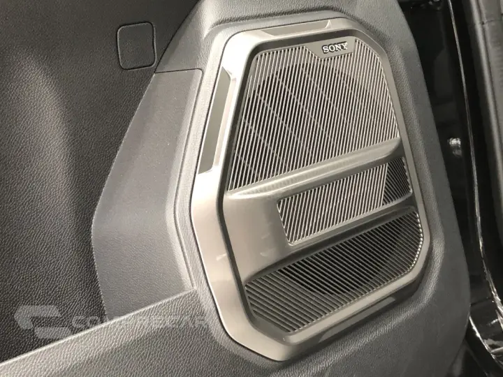 T2 1.5 TCI PHEV PREMIUM AWD DHT