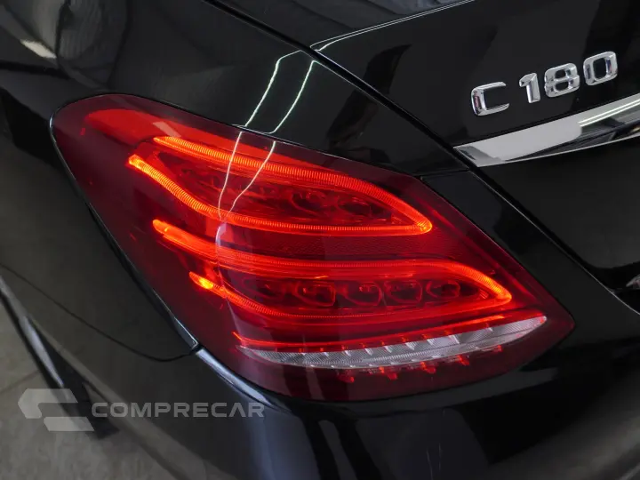 C 180 1.6 CGI AVANTGARDE 16V TURBO GASOLINA 4P AUTOMÁTICO