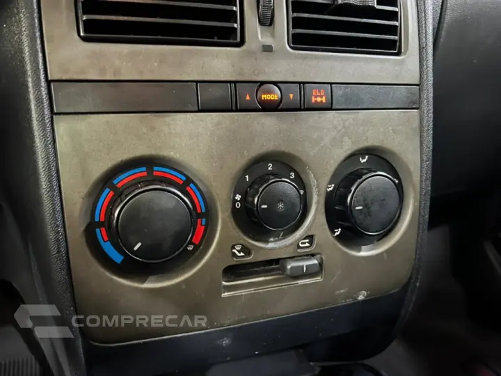 IDEA 1.8 MPI ADVENTURE 16V FLEX 4P MANUAL