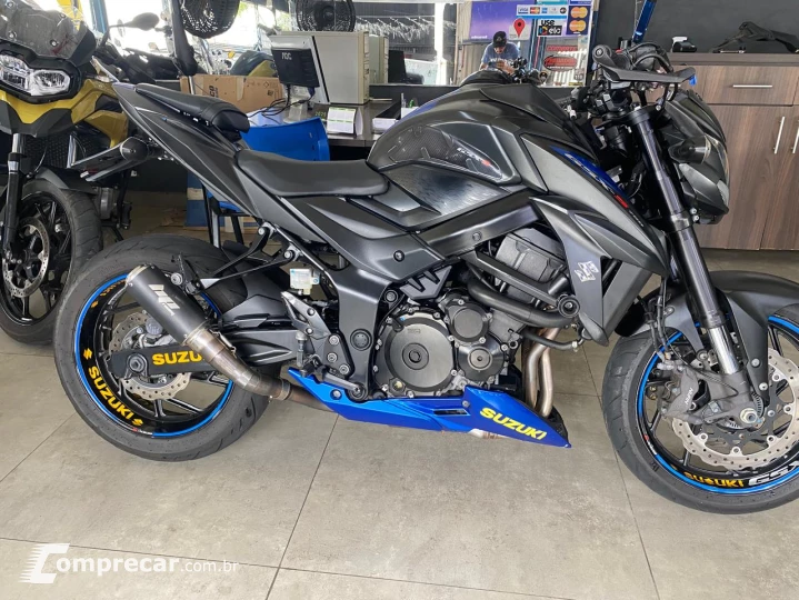 GSX-S 750