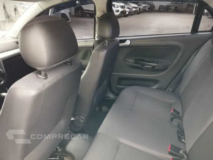 Voyage 1.6 4P FLEX AUTOMÁTICO