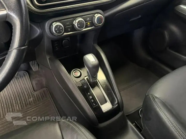 KICKS SV CVT