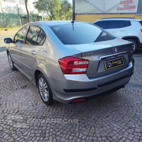 CITY Sedan EX 1.5 Flex 16V 4p Aut.