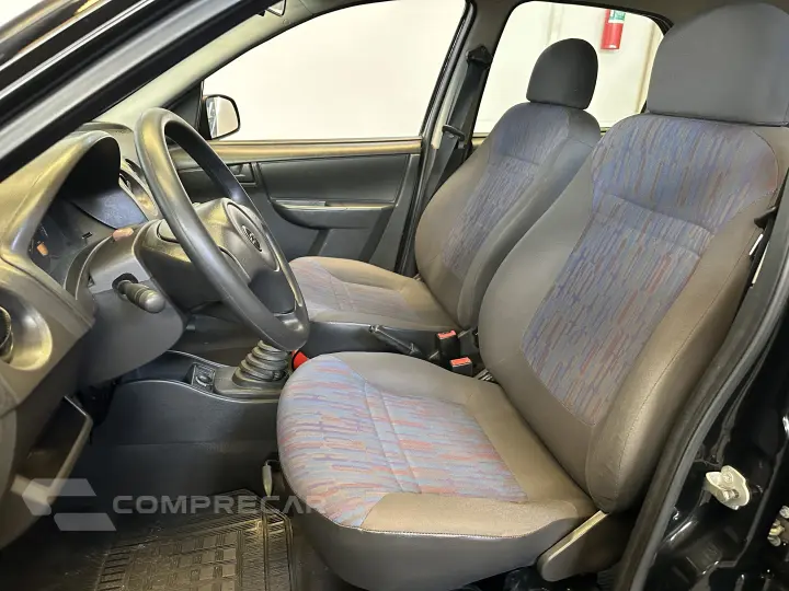 CELTA 1.0 MPFI VHCE Spirit 8V