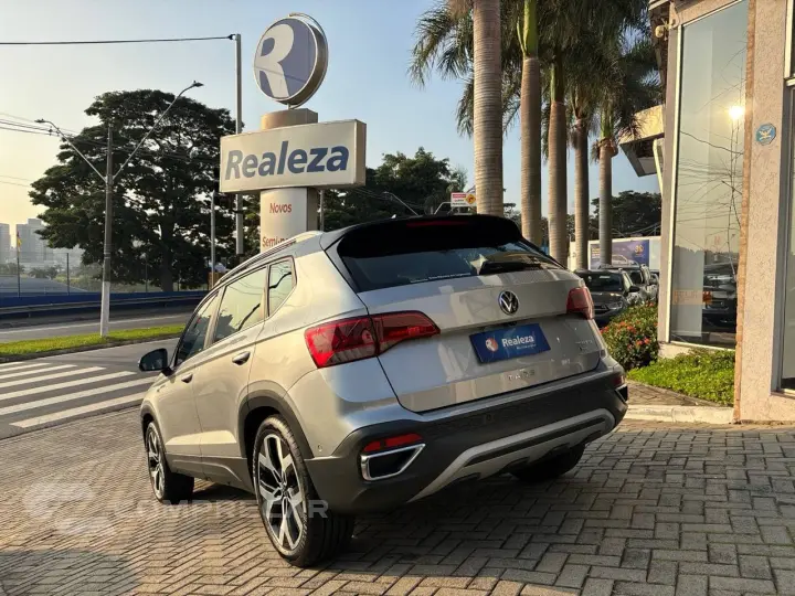 TAOS Highline 1.4 250 TSI Flex Aut.
