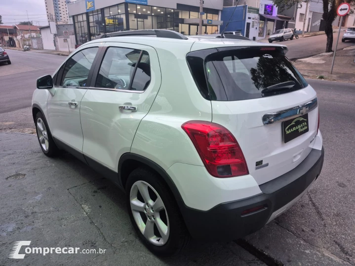TRACKER  LTZ 1.8 automático