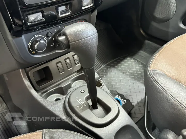 DUSTER 2.0 DYNAMIQUE 4X2 16V FLEX 4P AUTOMÁTICO