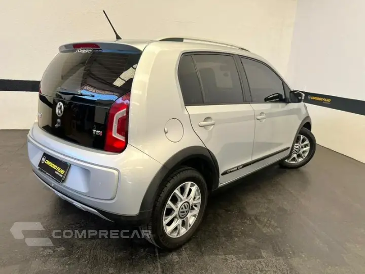 UP! CROSS 1.0 TSI TOTAL FLEX MEC. 4P