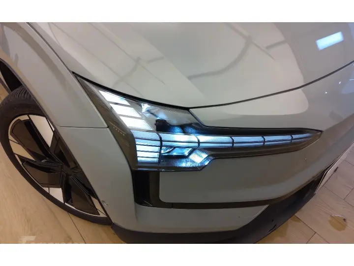 EX30 69 KW ELÉTRICO ULTRA