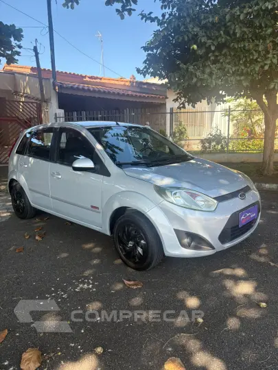 FIESTA 1.6 MPI Class Hatch 8V